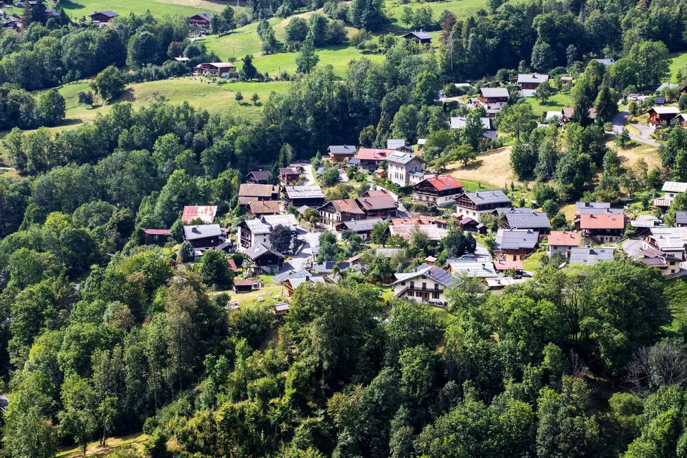 le hameau du Mont à Servoz