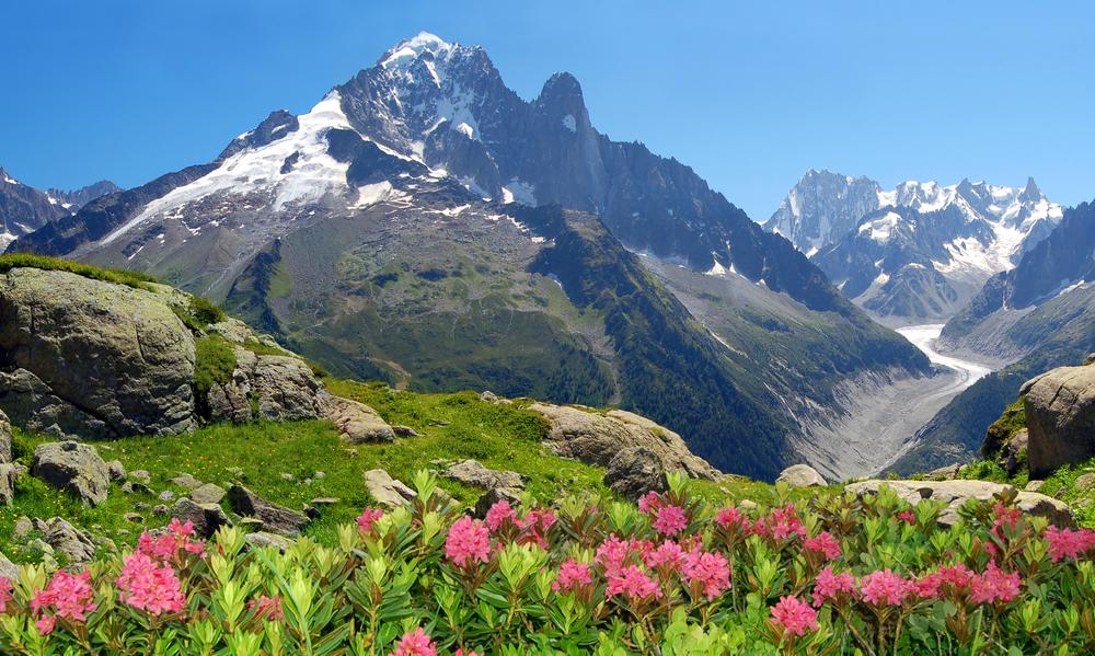 Le Village d'Argentière au dessus de Chamonix