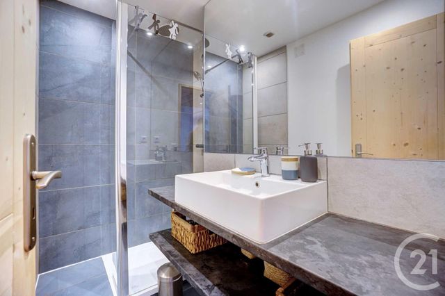 Afficher la photo en grand Appartement T2 à vendre - 2 pièces - 27.59 m2 - CHAMONIX MONT BLANC - 74 - RHONE-ALPES - Century 21 Mont-Blanc Invest