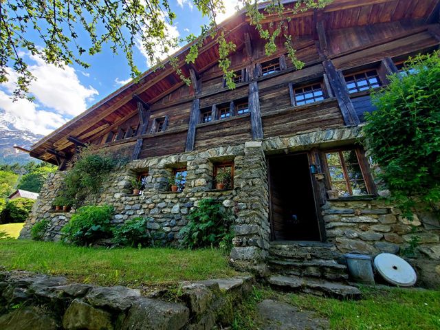Afficher la photo en grand maison à vendre - 10 pièces - 335.0 m2 - LES HOUCHES - 74 - RHONE-ALPES - Century 21 Mont-Blanc Invest