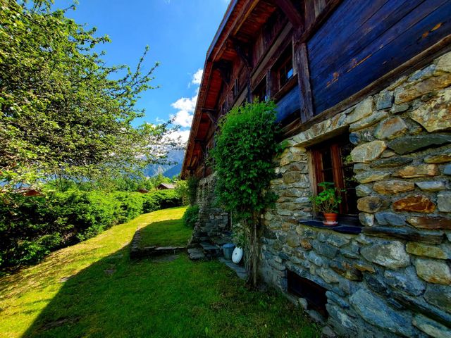 Afficher la photo en grand maison à vendre - 10 pièces - 335.0 m2 - LES HOUCHES - 74 - RHONE-ALPES - Century 21 Mont-Blanc Invest