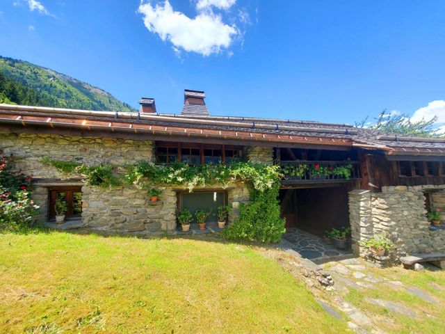Afficher la photo en grand maison à vendre - 10 pièces - 335.0 m2 - LES HOUCHES - 74 - RHONE-ALPES - Century 21 Mont-Blanc Invest