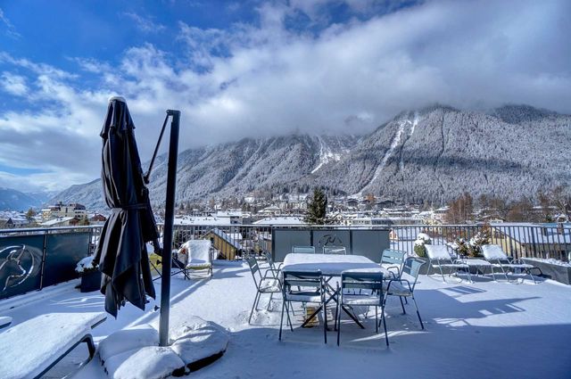 Appartement F5 à vendre - 5 pièces - 152.5 m2 - CHAMONIX MONT BLANC - 74 - RHONE-ALPES - Century 21 Mont-Blanc Invest