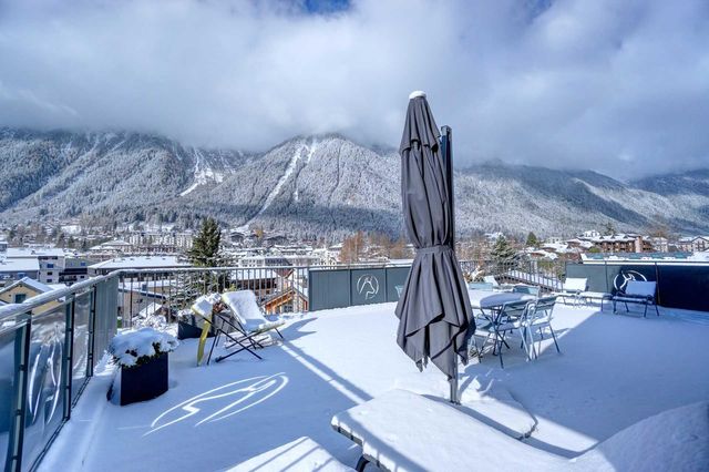 Appartement F5 à vendre - 5 pièces - 152.5 m2 - CHAMONIX MONT BLANC - 74 - RHONE-ALPES - Century 21 Mont-Blanc Invest